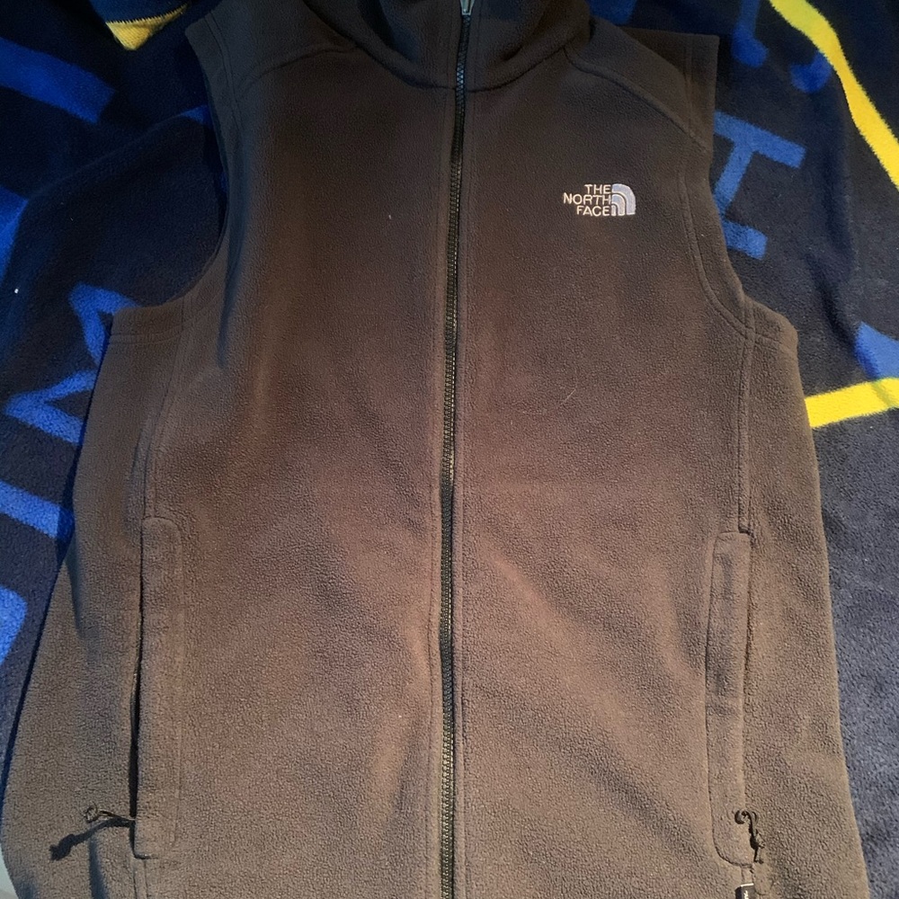 Men’s North Face Vest